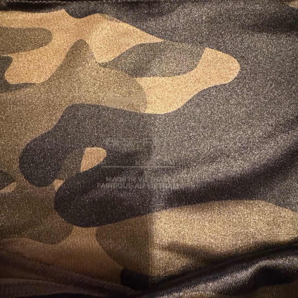 Nike Women’s Dri-Fit Camo Print Leggings - Picture 5 of 6